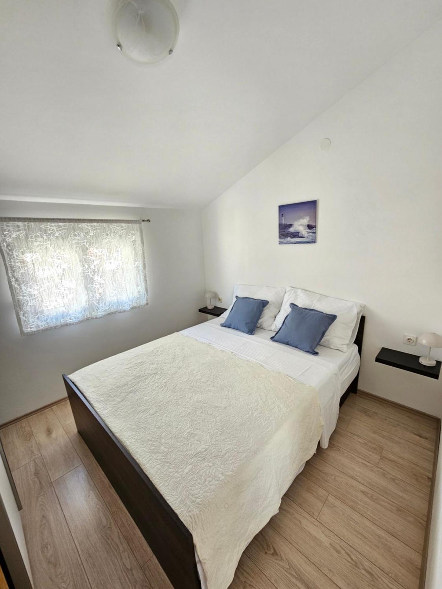 Apartment Vip Pirovac Ngoại thất bức ảnh